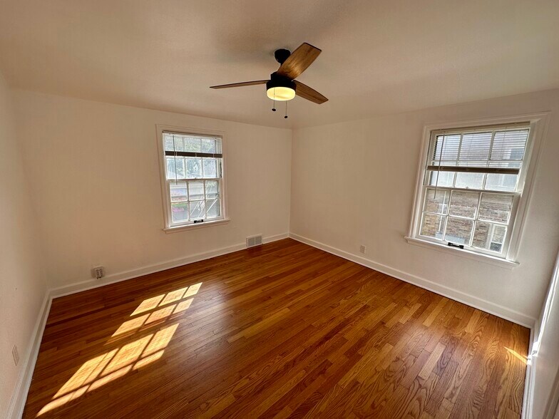 Building Photo - 4950 N Port Washington Rd