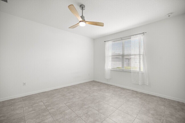 Building Photo - ???? Available 4 Bedroom Now in Calesa Township – No Rear Neighbors!