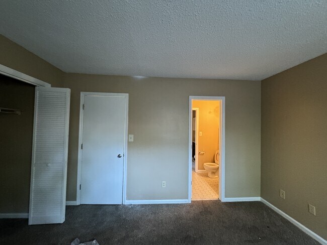 Building Photo - 6510 Wildwood Trail