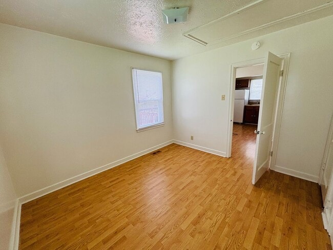 Building Photo - 8 Lee Hy Ct