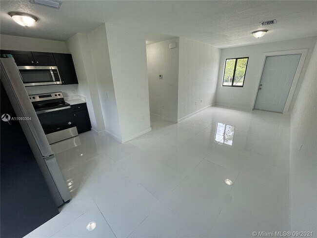 Building Photo - 298 NW 97th St