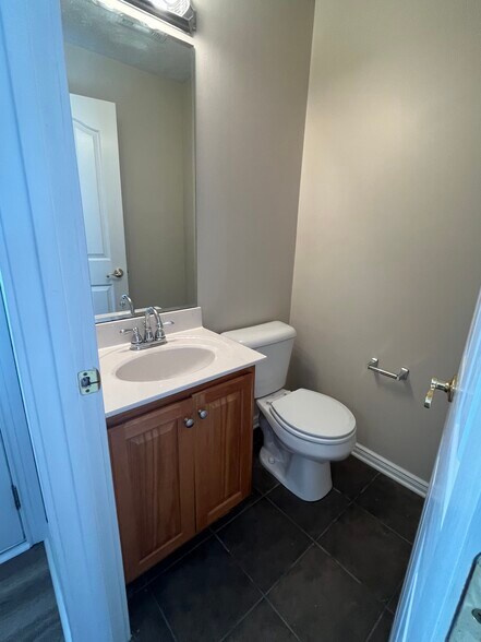 Building Photo - 6121 Upper Hunters Trace