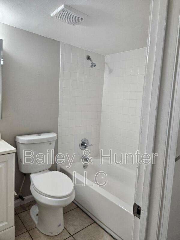 Building Photo - 1017 Washington Heights Terrace NW