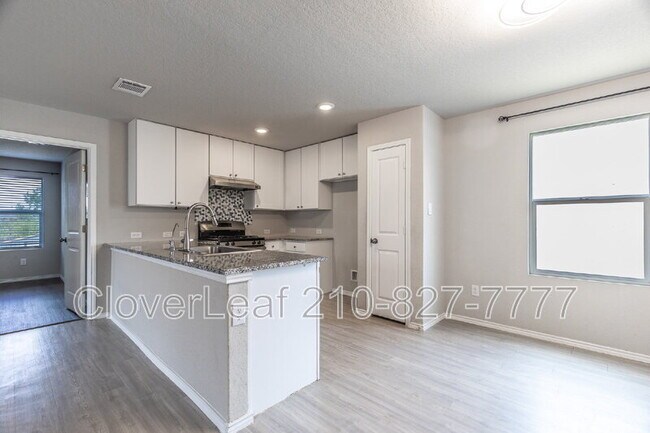 Building Photo - 547 Filibusters Trail