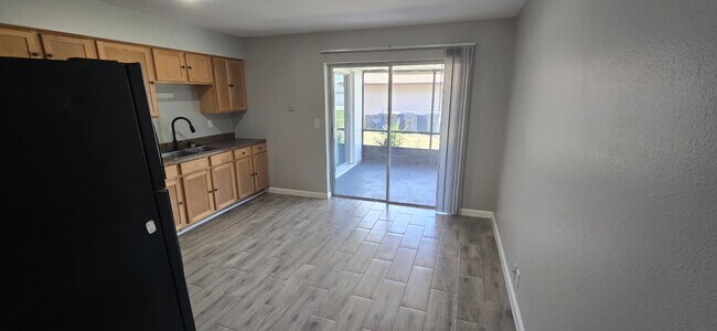 Building Photo - 5657 Struthers Ct