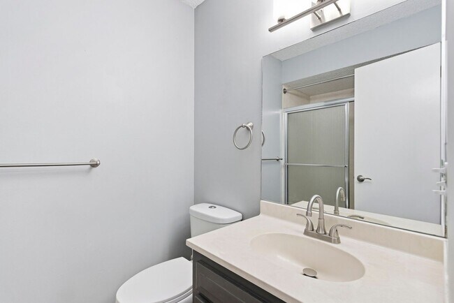 Building Photo - 3460 E Catalpa St