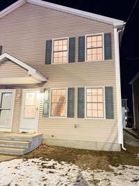 Building Photo - 1138-1140 Boston Road