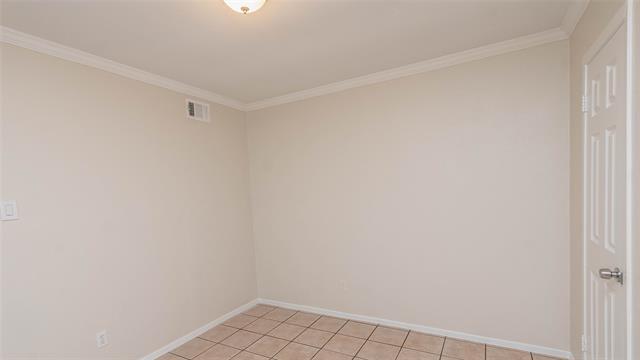 Building Photo - 5621 Brent Dr