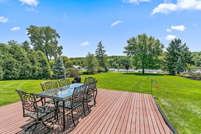 Building Photo - 1037 N Harrison St