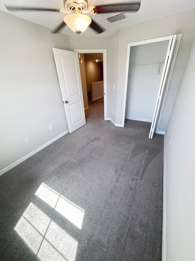 Building Photo - 4461 Globe Thistle Dr