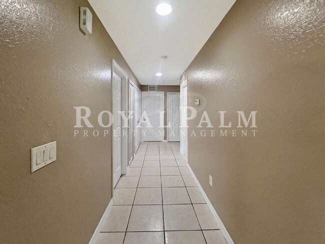 Building Photo - $350 Off First Month’s Rent if You Apply by Feb 28th - Make Yourself at Home — Charming 3-Bed, 2-...