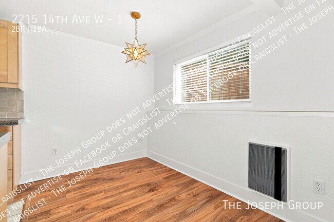 Building Photo - 2215 14th Ave W
