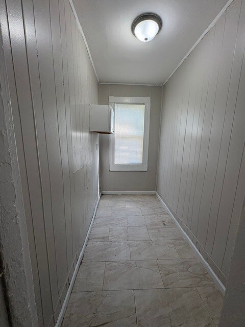 Building Photo - 56 Ashley St