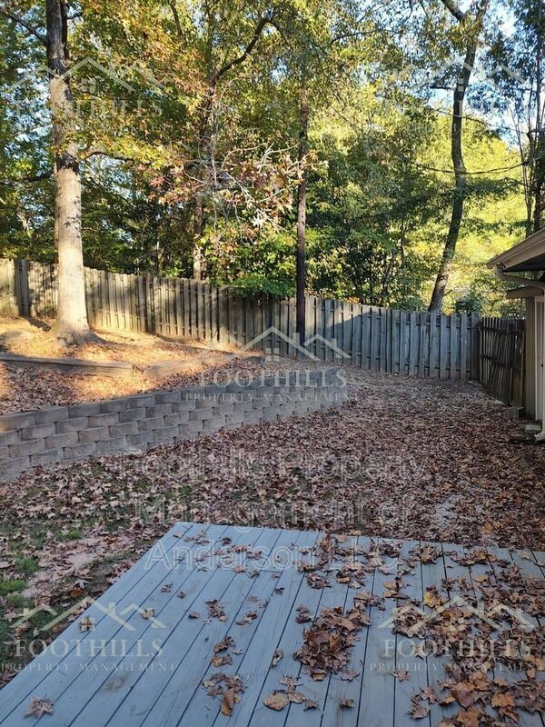 Building Photo - 505 Woodland Cir