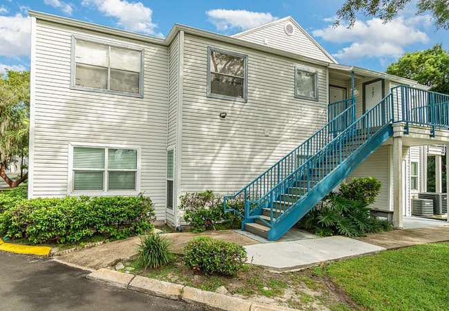 Building Photo - 2560 Woodgate Blvd