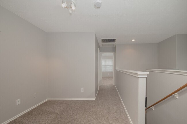 Building Photo - 247 W Stedhill Loop