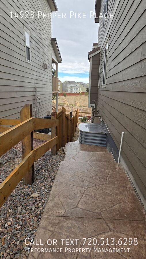 Building Photo - 14923 Pepper Pike Pl