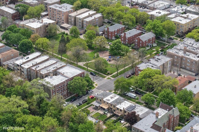 Building Photo - 803 Brummel St