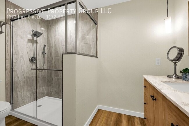 Building Photo - 1172 Hill Cir