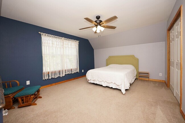 Building Photo - Charming Home in Poquito Bayou – A Nature ...