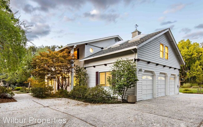 Building Photo - 5 br, 3.5 bath House - 27555 Purissima Rd