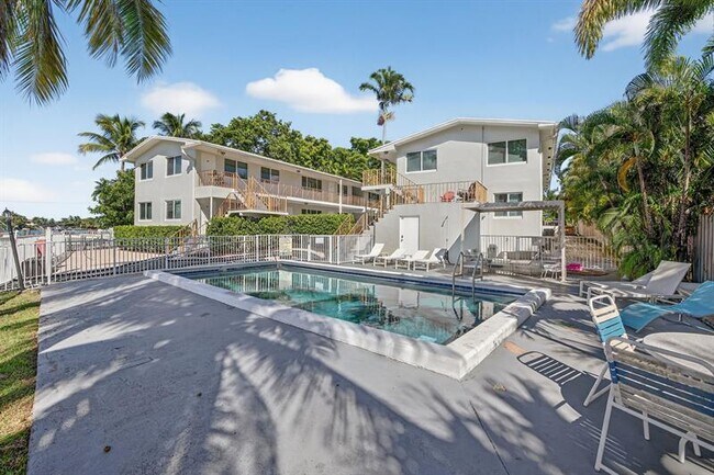 Building Photo - 1821 Middle River Dr