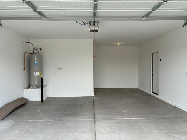 Building Photo - 18372 W Villa Chula Ln