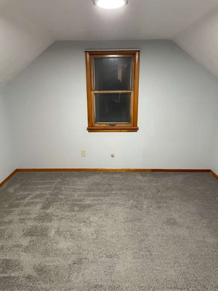 Building Photo - 21650 Fuller Ave