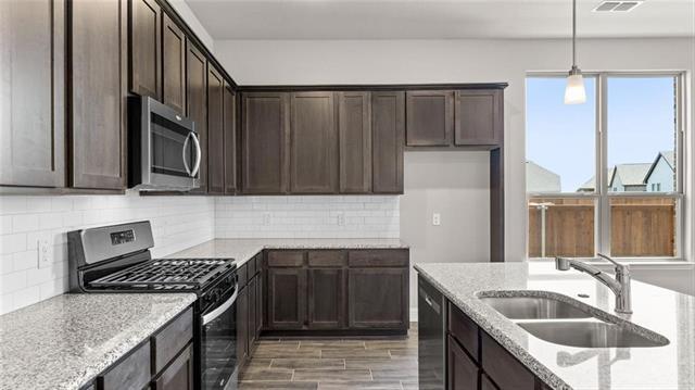 Building Photo - 3804 Malibu Dr