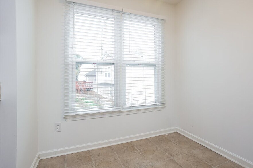 Building Photo - 3729 Winding Trail Ct