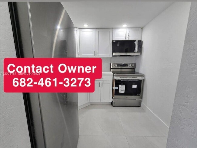 Building Photo - 11520 SW 138th St