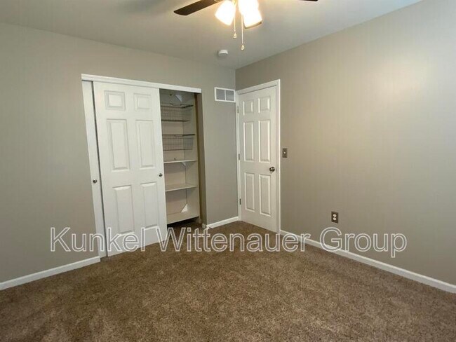 Building Photo - 2923 Harvest Meadow Dr