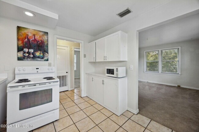 Building Photo - 1338 Wolfe St