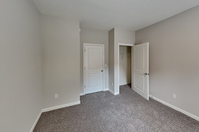 Building Photo - 5071 Shellback Dr