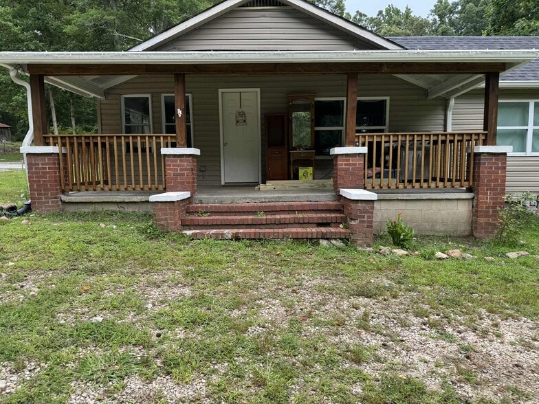 Items on porch do not come with house (have been removed) - 173 Richardson St