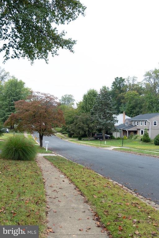 Building Photo - 1212 Forestwood Dr