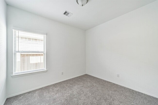 Building Photo - 5626 Tabula Rasa Dr