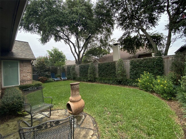 Building Photo - 6906 Afton Woods Dr