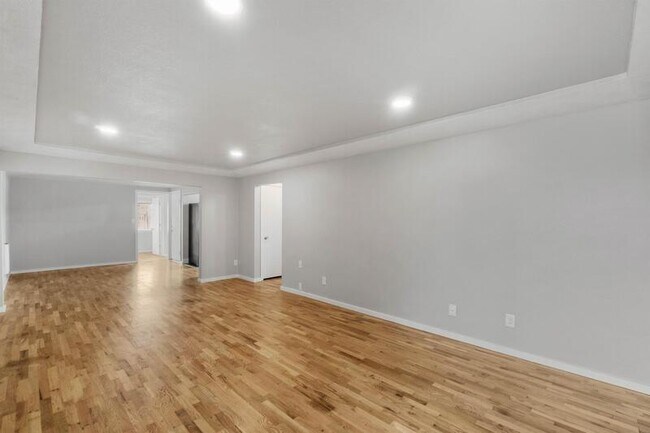 3 Bedroom Living Room - Cabana Court