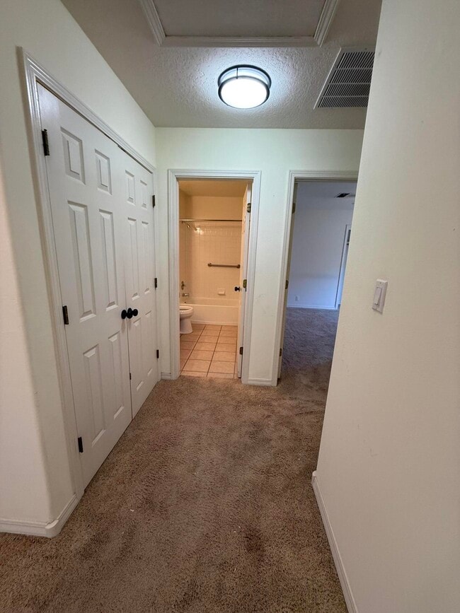 Building Photo - 8319 Santa Clarita St NE