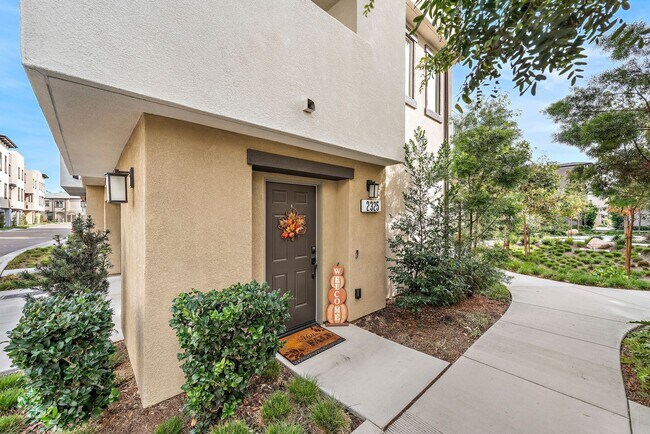 Building Photo - 2325 Verano Wy.