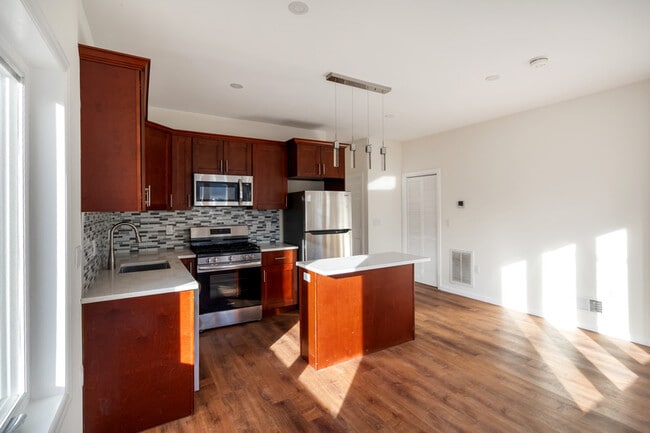 Building Photo - 55 Mercer St