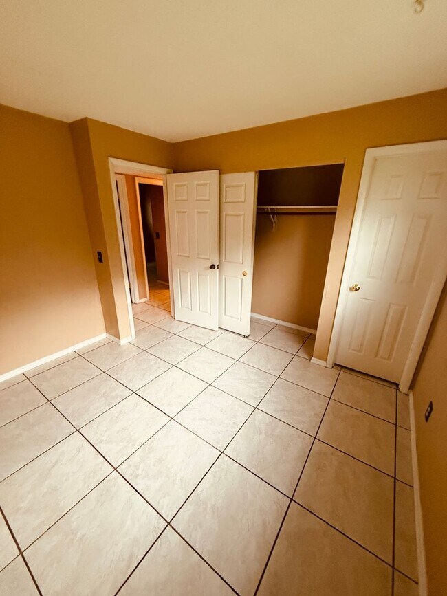 Building Photo - 3 BR / 1.5 BA HOME IN MELBOURNE