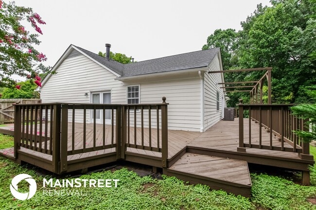 Building Photo - 13701 Dealtry Ln
