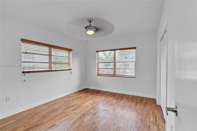 Building Photo - 411 Santander Ave