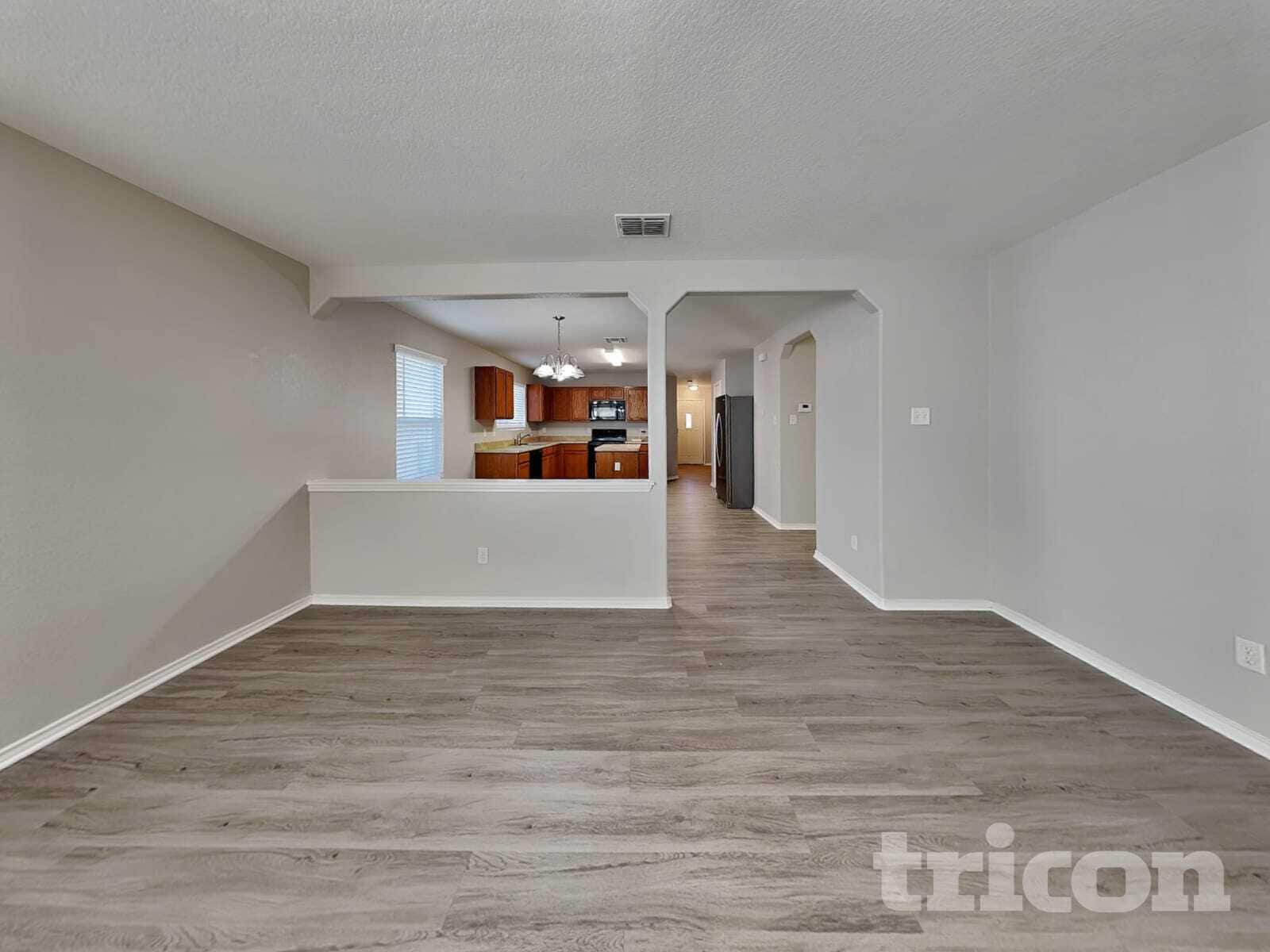 Building Photo - 9506 Lookover Bay