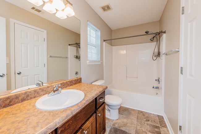 Building Photo - 321 Grand Ave