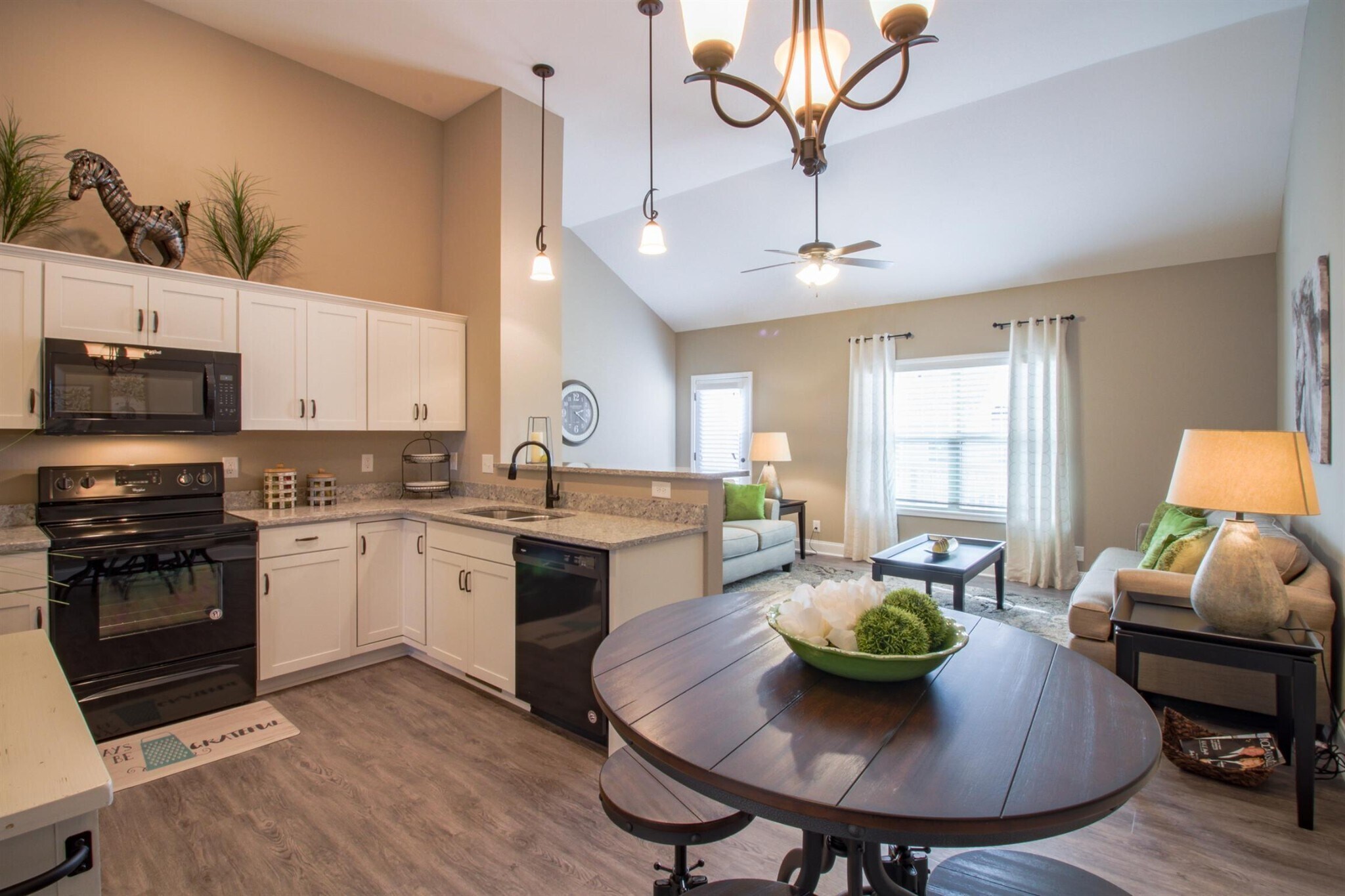 Building Photo - 169 Dundee Dr