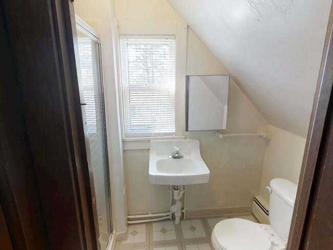 Building Photo - 5018 Tioga St