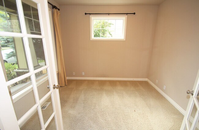 Building Photo - 19208 NE 66th Way
